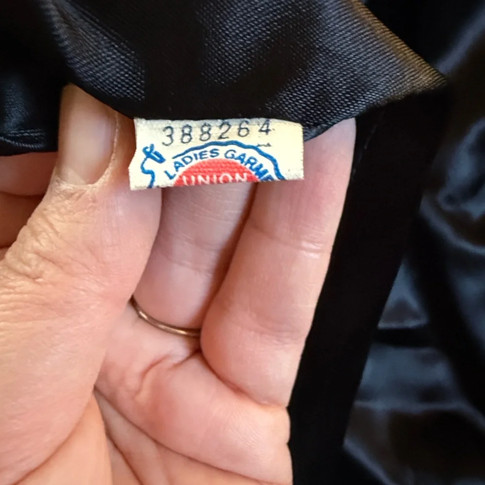 Vintage Domino’s Black Faux Fur-Trimmed Women's Coat - Picture 4 of 4